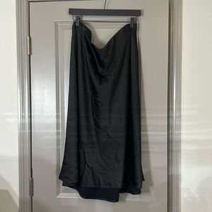 Plus size Lane Bryant Black Satin Midi Skirt Sz 20